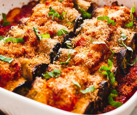 Cannellonis aux aubergines et viande, sauce tomates, gratiné