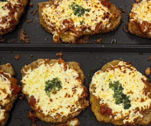 Milanesa (pork) with tomatoes and cheese (pack of 2)