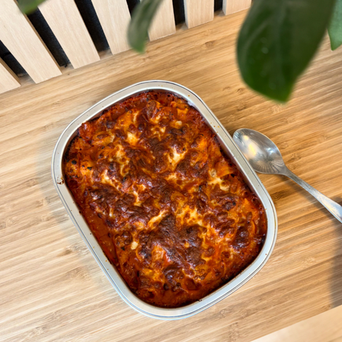 Mini coquilles avec sauce à la viande et crème